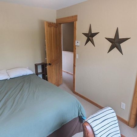 فيلا Cozy Townhouse On The Main Bus Line بريكنريدج المظهر الخارجي الصورة