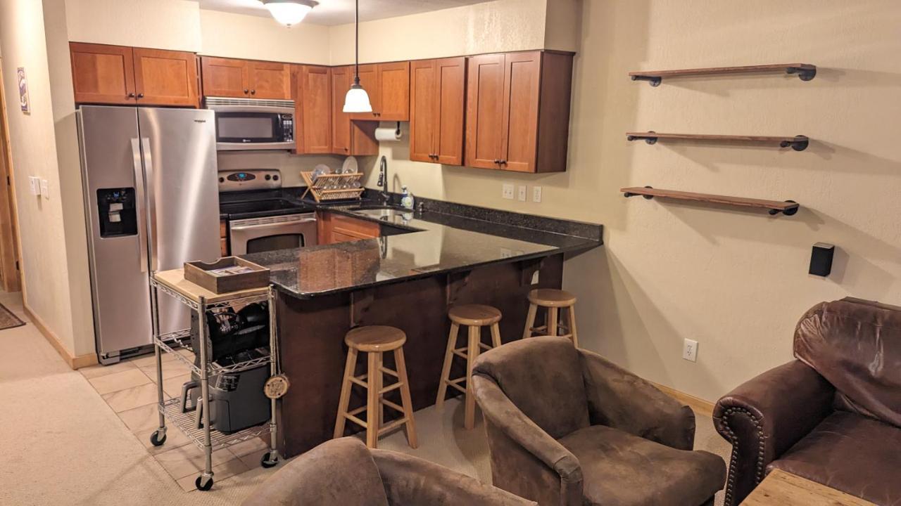 فيلا Cozy Townhouse On The Main Bus Line بريكنريدج المظهر الخارجي الصورة