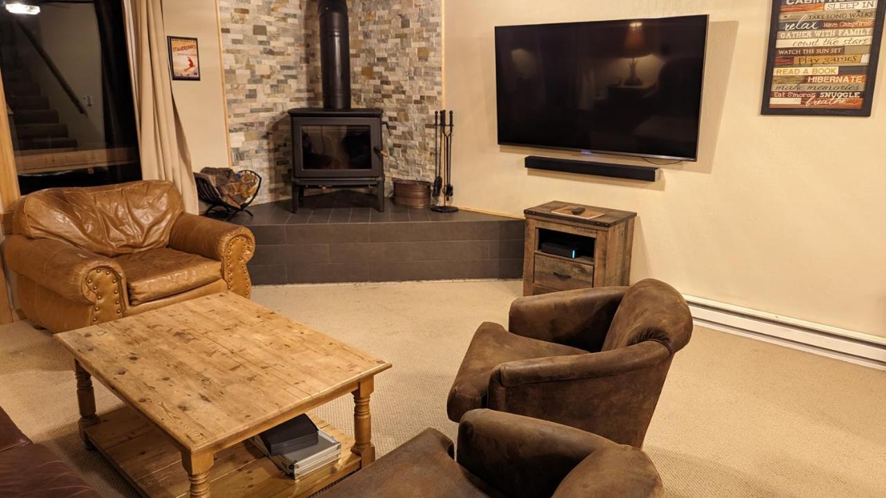 فيلا Cozy Townhouse On The Main Bus Line بريكنريدج المظهر الخارجي الصورة