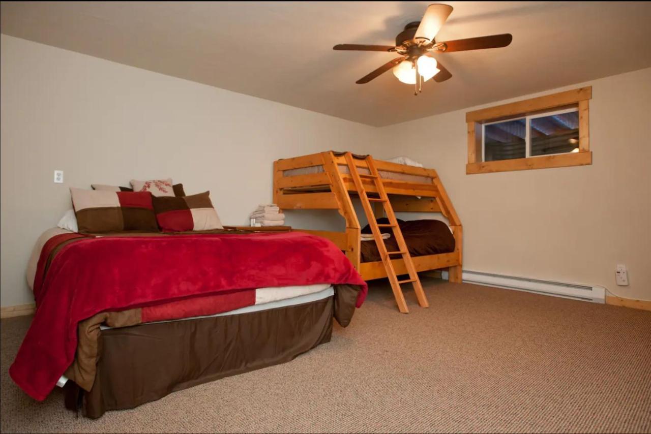 فيلا Cozy Townhouse On The Main Bus Line بريكنريدج المظهر الخارجي الصورة
